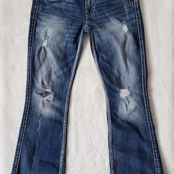 Silver Jeans - Picture 2 of 11